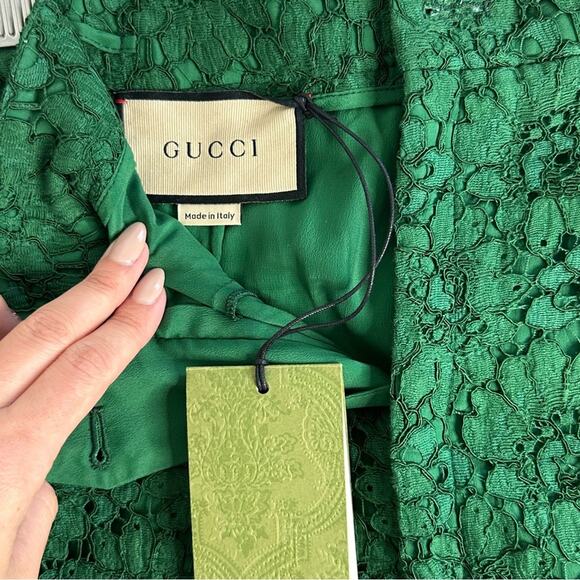GUCCI Scalloped Green Lace Shorts Size 38 - Picture 10 of 12